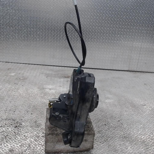 Serrure porte avg Toyota RAV 4 III 2.2 d 4wd (2006-2012)