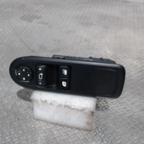 Commande lève-glace porte avant gauche Citroën C3 II 1.0 vti 68 (2012) 5 portes