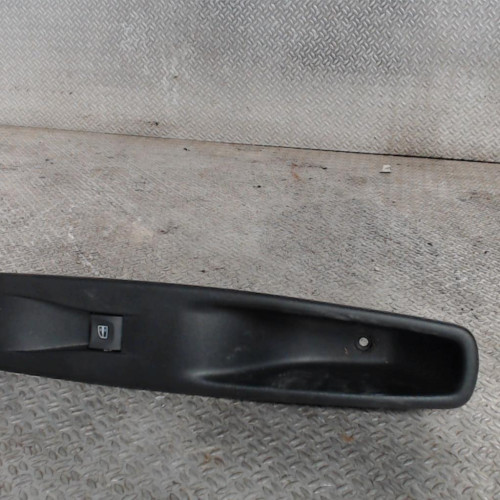 Commande lève-glace porte avant droite RENAULT ZOE 1  ZOE 1