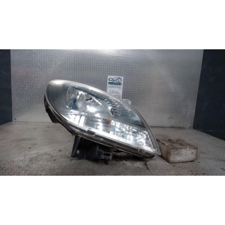 Phare droit Nissan KUBISTAR Camionnette 1.5 dci (2003)