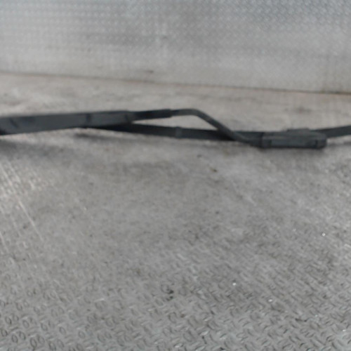 Bras essuie-glace avant gauche Renault MEGANE IV 3-5 portes 1.2 tce 100 (2015)
