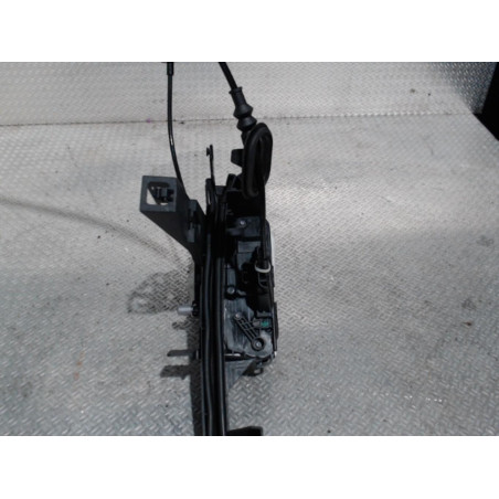 Serrure porte avd FORD FIESTA 7  FIESTA 7 PHASE 1