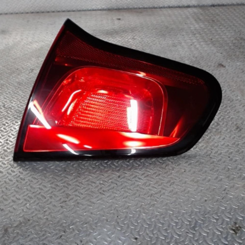 Feu arrière intérieur droit Citroën C3 II 1.4 hdi 70 (2009) 5 portes