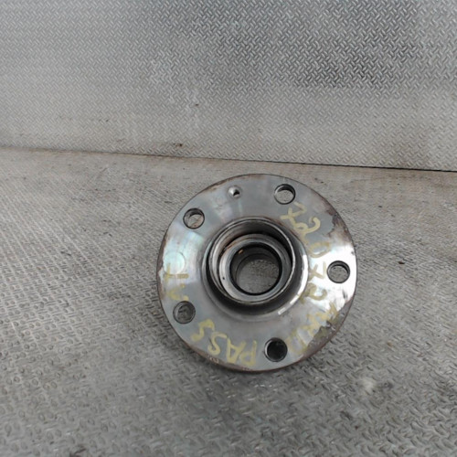 Moyeu ard Vw PASSAT B6 2.0 tdi (2005-2009)