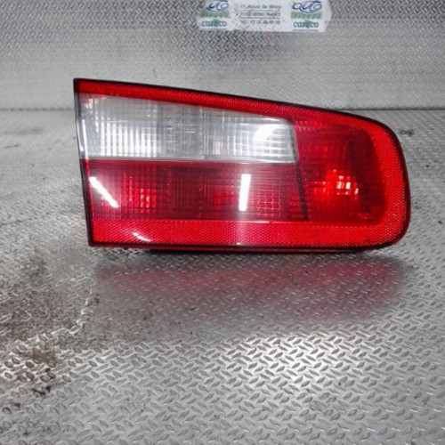 Feu arrière interieur gauche Renault LAGUNA II 1.9 dci (2001-2005)