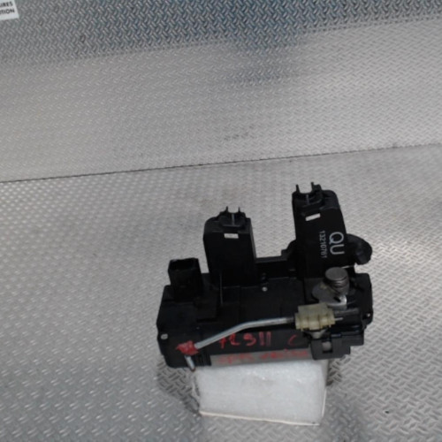 Serrure porte ard Opel VECTRA C GTS 1.9 cdti (2004-2009)
