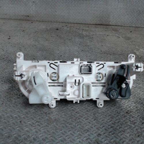 Commande de chauffage Renault CLIO IV 0.9 tce 90 (2012) 5 portes