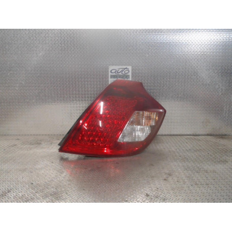 Feu arrière droit Kia CEE'D 3-5 portes 1.6 crdi 90 (2006-2012)