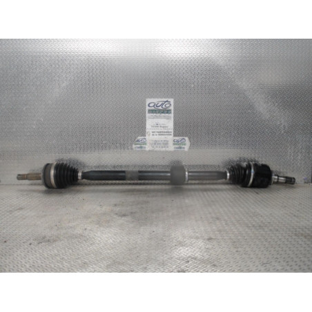 Transmission avant droite Toyota AURIS 1.4 d-4d (2007-2012) 3 portes