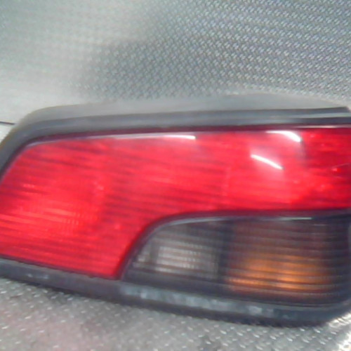Feu arrière droit Peugeot 306 3-5 portes 1.9 d (1994-2001)