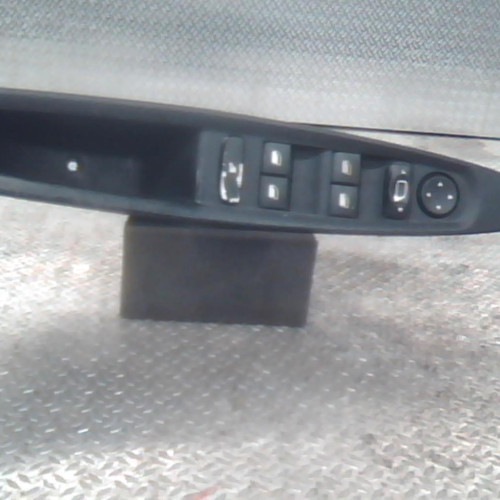 Commande lève-glace porte avant gauche Citroën XSARA 2.0 hdi 90 (1999-2005)