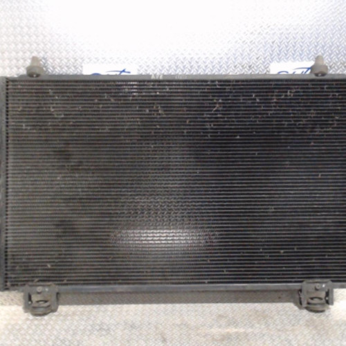 Condenseur clim Toyota COROLLA A trois volumes 1.6 vvt-i (2001-2008)
