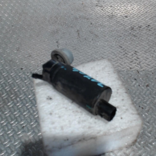 Pompe lave-glace avant Toyota COROLLA Verso 2.2 d-4d (2005-2009) 5 portes