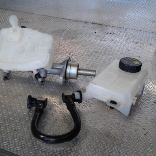 Maitre cylindre NISSAN NV300  0