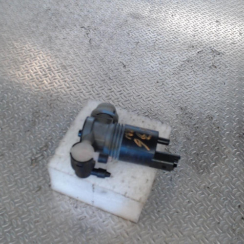 Pompe lave-glace avant NISSAN NV300  0