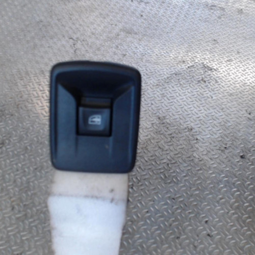 Commande lève-glace porte avant droite NISSAN NV300  0