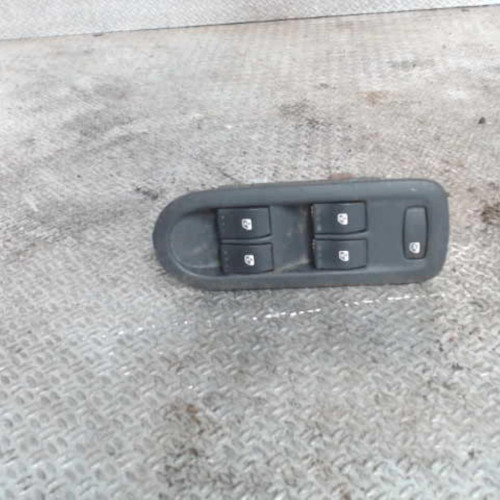 Commande lève-glace porte avant gauche RENAULT SCENIC 2  SCENIC 2 PHASE 1