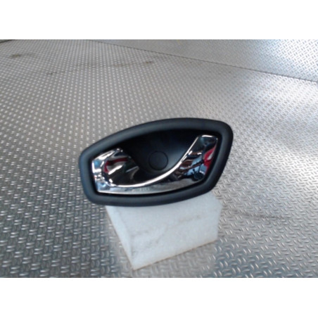 Poignee int porte avg RENAULT CAPTUR 1  0