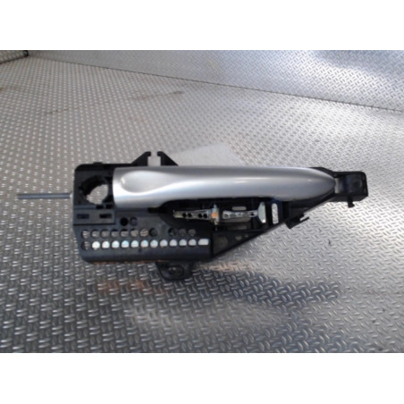 Poignee ext porte ard RENAULT CAPTUR 1  0