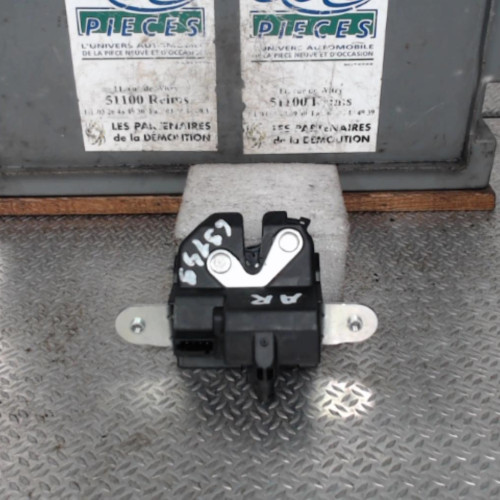 Moteur electrique de hayon-coffre Opel MERIVA B Monospace 1.3 cdti (2010-2013)