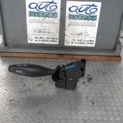 Commande clignotant Ford FIESTA V 1.4 tdci (2001-2008) 5 portes