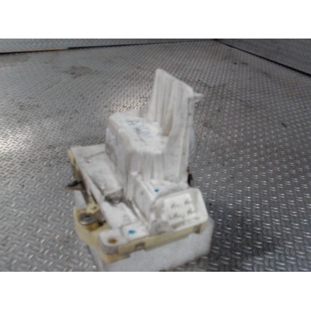 Serrure porte avd Ford FOCUS I Clipper 1.8 turbo di - tddi (1999-2004)