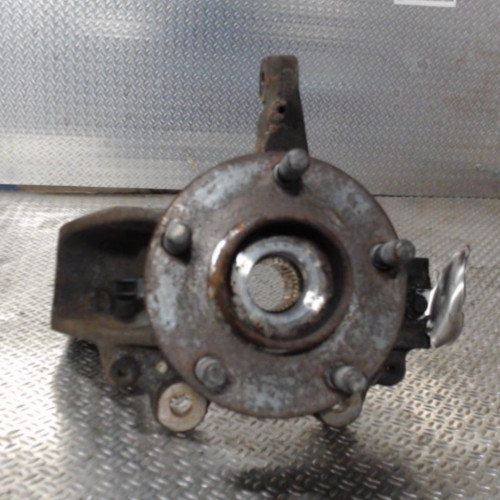 Pivot avg Ford FOCUS II 1.6 tdci (2004-2012)