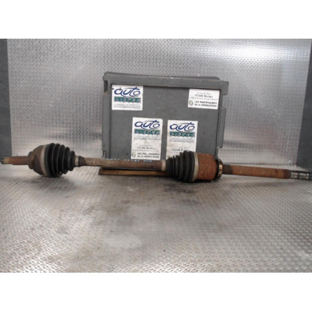 Transmission avant droite Renault TRAFIC II Camionnette 2.0 dci 90 (2006)