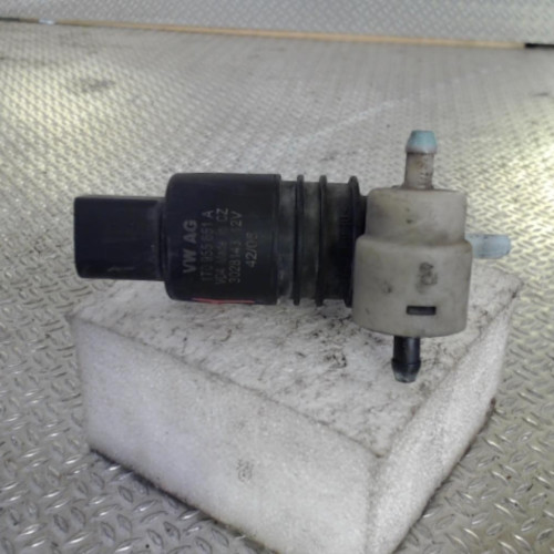 Pompe lave-glace avant Audi A4 B7 Avant 1.9 tdi (2004-2008)
