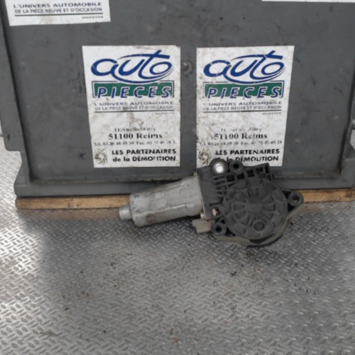 Moteur leve-vitre ard Hyundai TRAJET 2.0 crdi (2001-2008)
