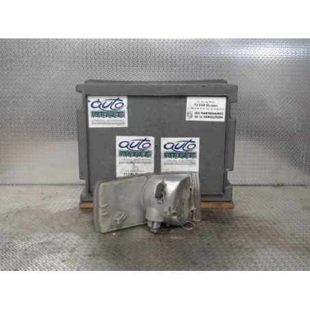 Clignotant gauche Peugeot BOXER Camionnette 2.5 d (1994-2002)