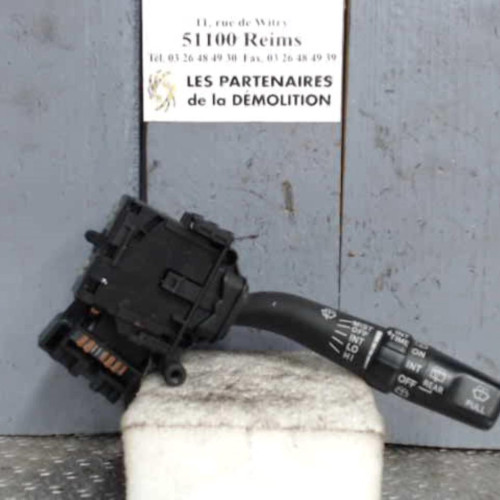 Commande essuie glace Toyota COROLLA Verso 2.0 d-4d (2004-2009)
