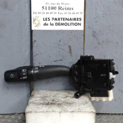 Commande clignotant Toyota COROLLA Verso 2.0 d-4d (2004-2009)