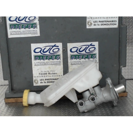 Maitre cylindre Peugeot 2008 I 1.6 hdi (2013)