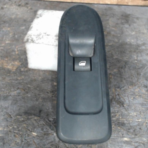 Commande lève-glace porte avant droite Peugeot 308 I 1.6 hdi (2007-2014) 5 portes