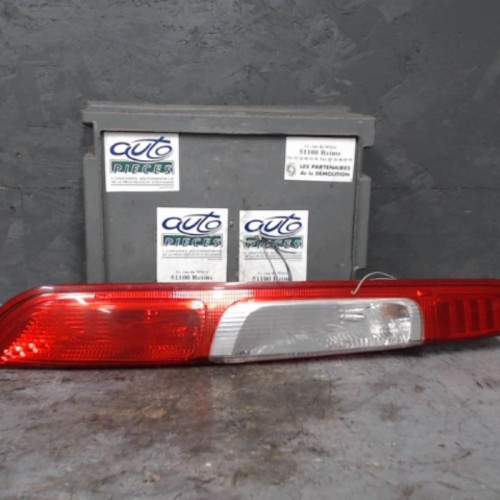 Feu arrière gauche Ford FOCUS II 1.6 tdci (2004-2012)