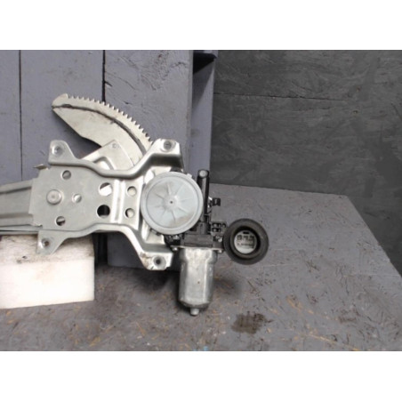 Mecanisme  moteur lève-glace avant droit SUZUKI SWIFT 3  SWIFT 3