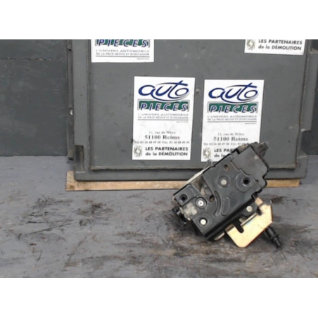 Serrure porte avd Audi A6 C5 2.5 tdi (1997-2005)
