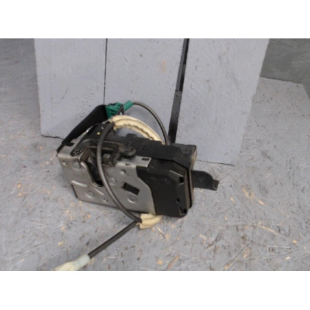Serrure porte avd OPEL ASTRA H  ASTRA H GTC PHASE 2