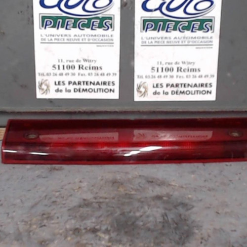 Feux stop supplementaire Ford FOCUS C-MAX 2.0 tdci (2003-2007)
