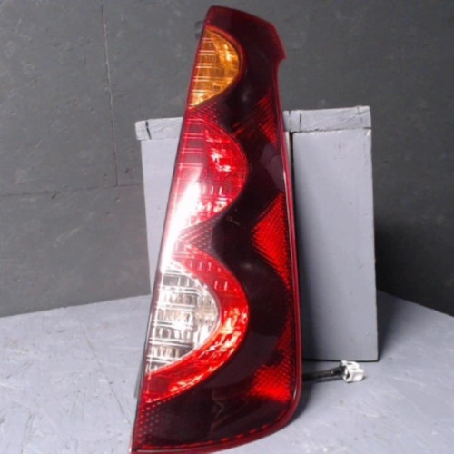 Feu arrière droit Nissan NOTE 1.5 dci (2010-2012)