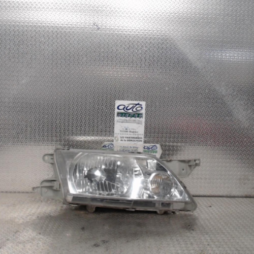 Phare droit Mazda PREMACY 2.0 td (2000-2005)