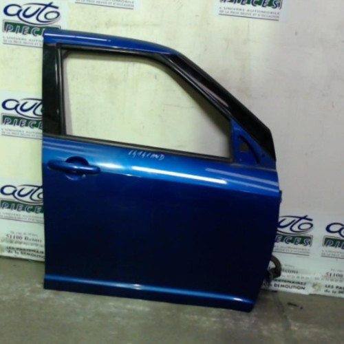 Porte avant droite Suzuki SWIFT III 1.3 ddis (2005) 5 portes