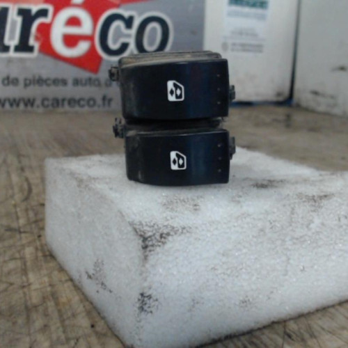 Commande lève-glace porte avant gauche Renault GRAND SCÉNIC II 1.9 dci (2004-2006)