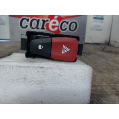 Bouton de warning Renault GRAND SCÉNIC III 1.5 dci (2009) 5 portes