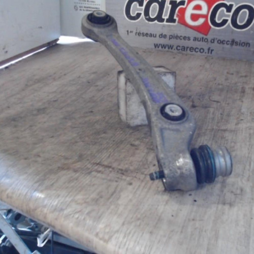 Triangle sup avg Audi A4 B8 2.0 tfsi (2008-2015)