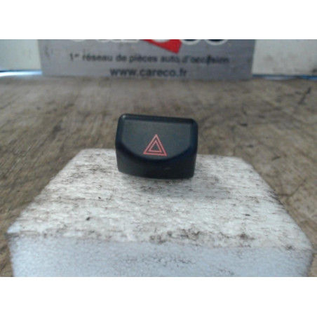 Bouton de warning Nissan MICRA III 1.5 dci (2003-2010)