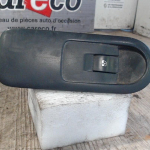 Commande lève-glace porte avant droite Renault SCÉNIC II 1.5 dci (2003-2006) 5 portes