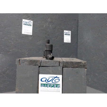Pompe lave-glace avant Renault MASTER II Camionnette 2.5 dci 100 (2003)