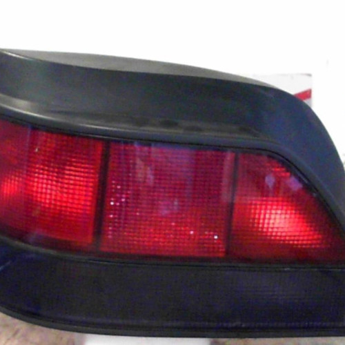 Feu arrière gauche Renault CLIO I 1.2 (1990-1998) 5 portes
